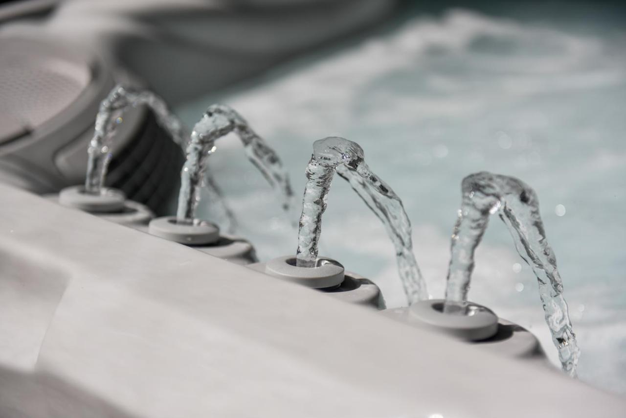 Apartment Loro With Jacuzzi Posedarje Buitenkant foto
